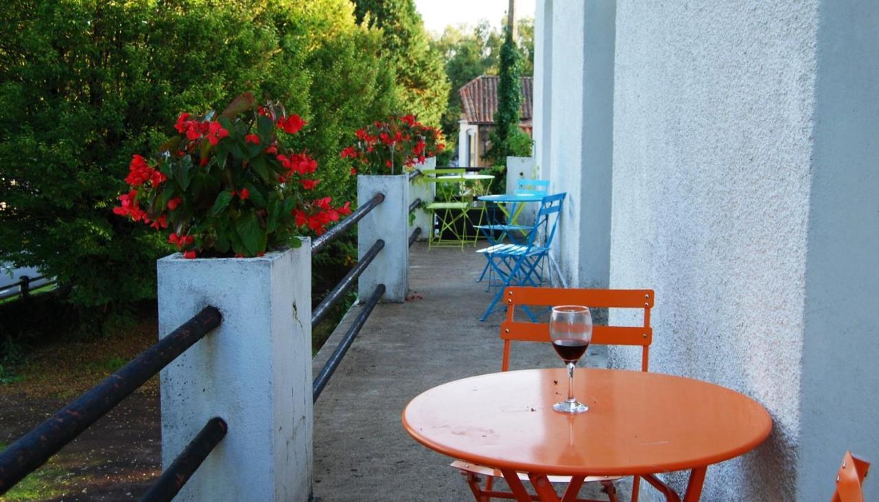 White Grape Inn Piégut-Pluviers Exterior foto