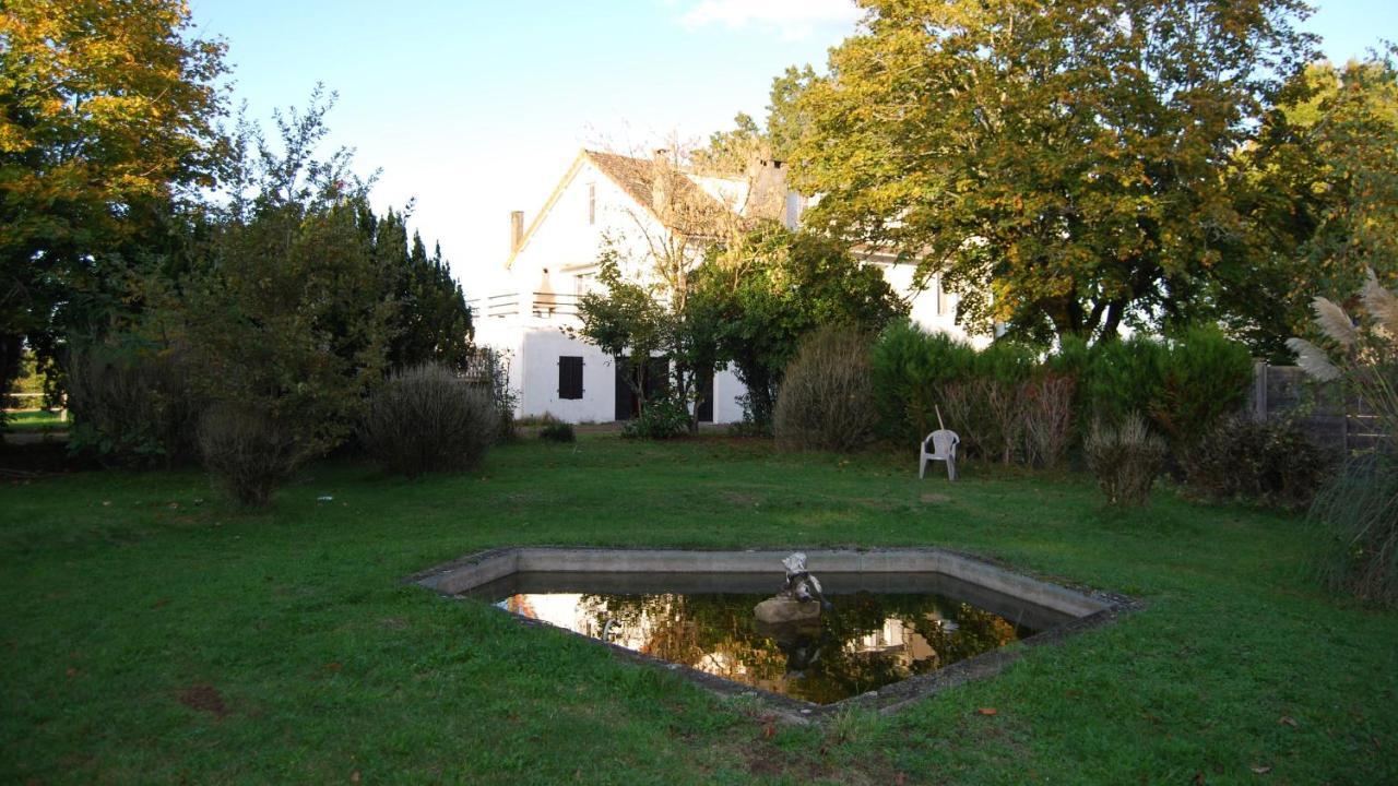 White Grape Inn Piégut-Pluviers Exterior foto